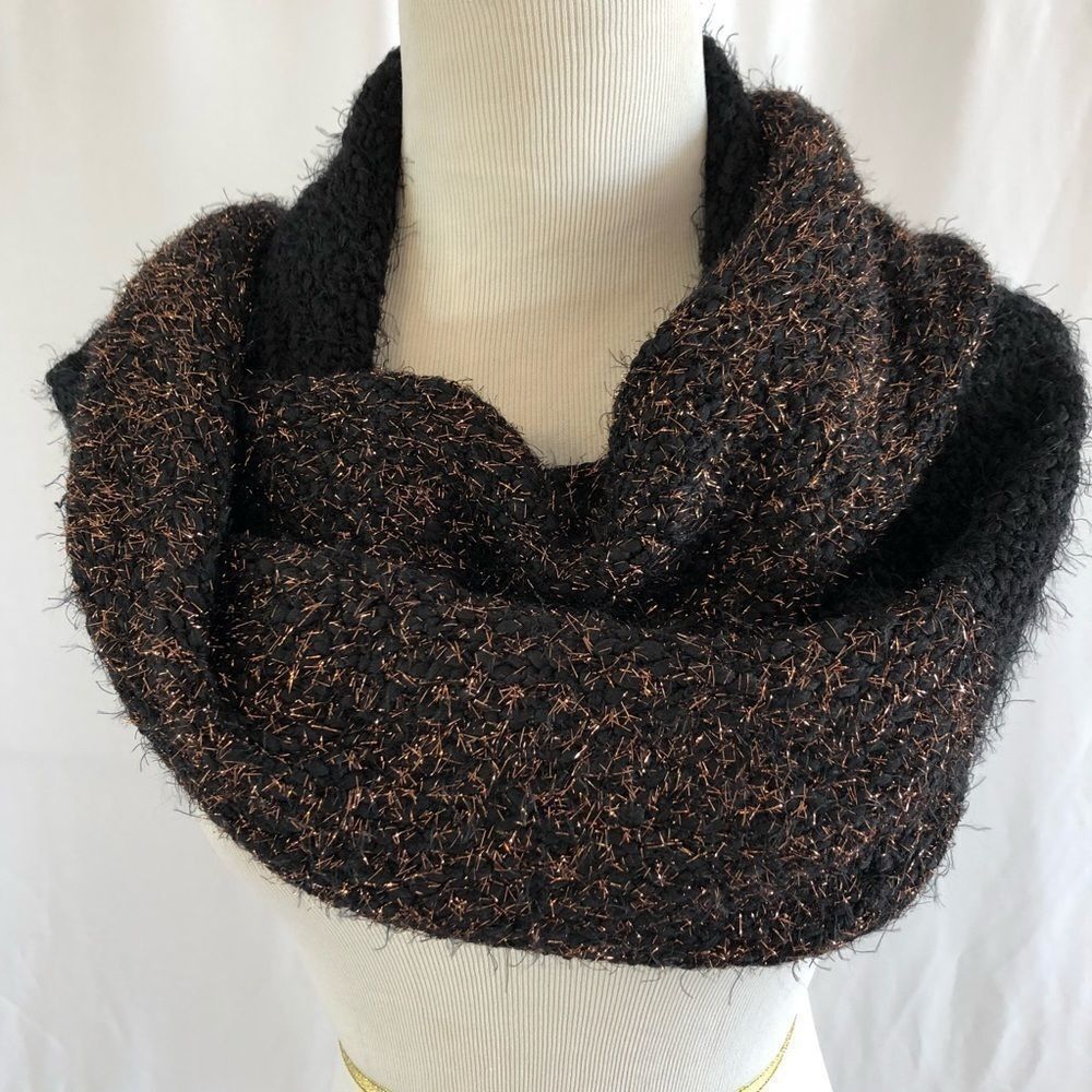 🔥NEW!!🔥Anthropologie Rich Brown Luxury Knitted Fringe Scarf $48 MSRP